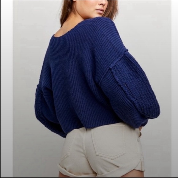 Free People M Knit Sweater Puff Sleeve Crop Blue NWT - Picture 2 of 8